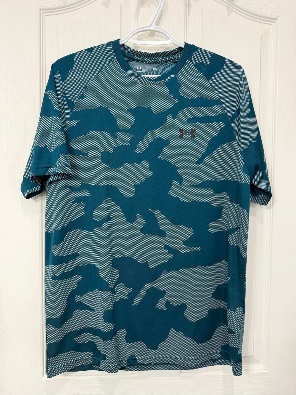 Under Armour Men’s Teal & Light Teal Camo Short Sleeve Performance Tee